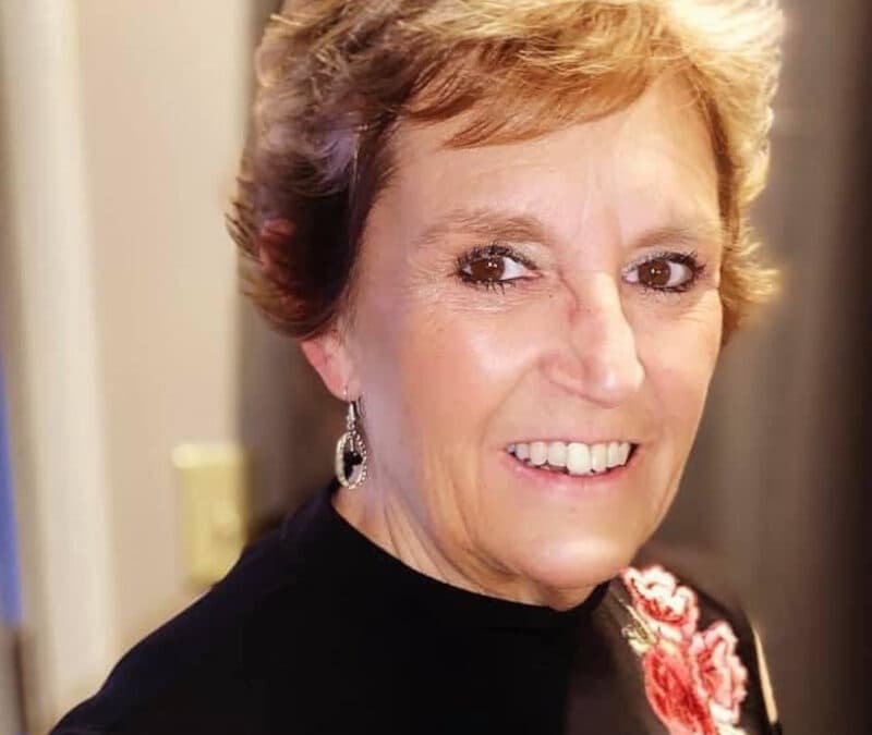 Julie L. Riess, founder of Vandy Accounting Solutions, with 20+ years of accounting experience
